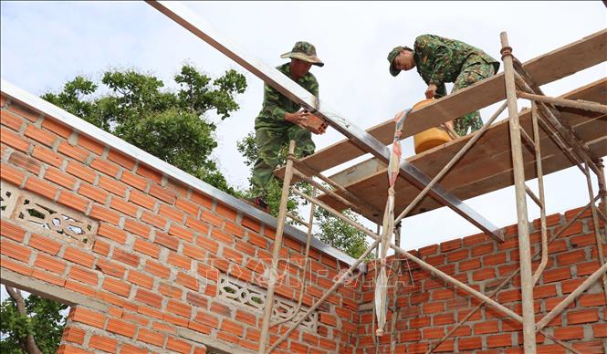 Ấm áp trong ngôi nhà tình nghĩa